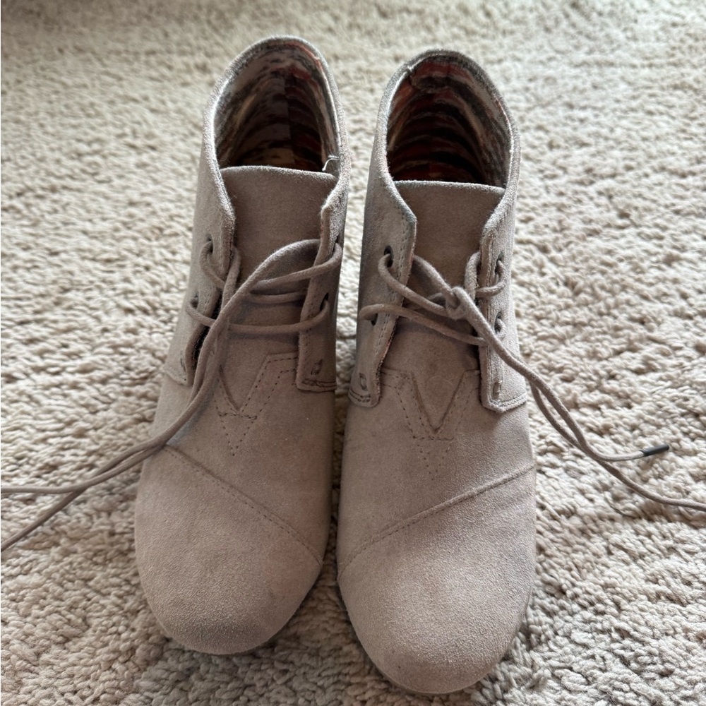 Tom’s Women's Suede Ankle Boots - Tan